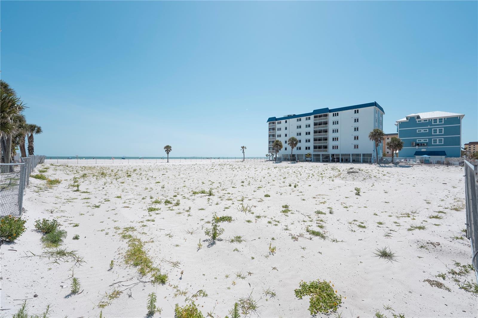 ROYAL BEACH CLUB CONDO - Commercial Sale