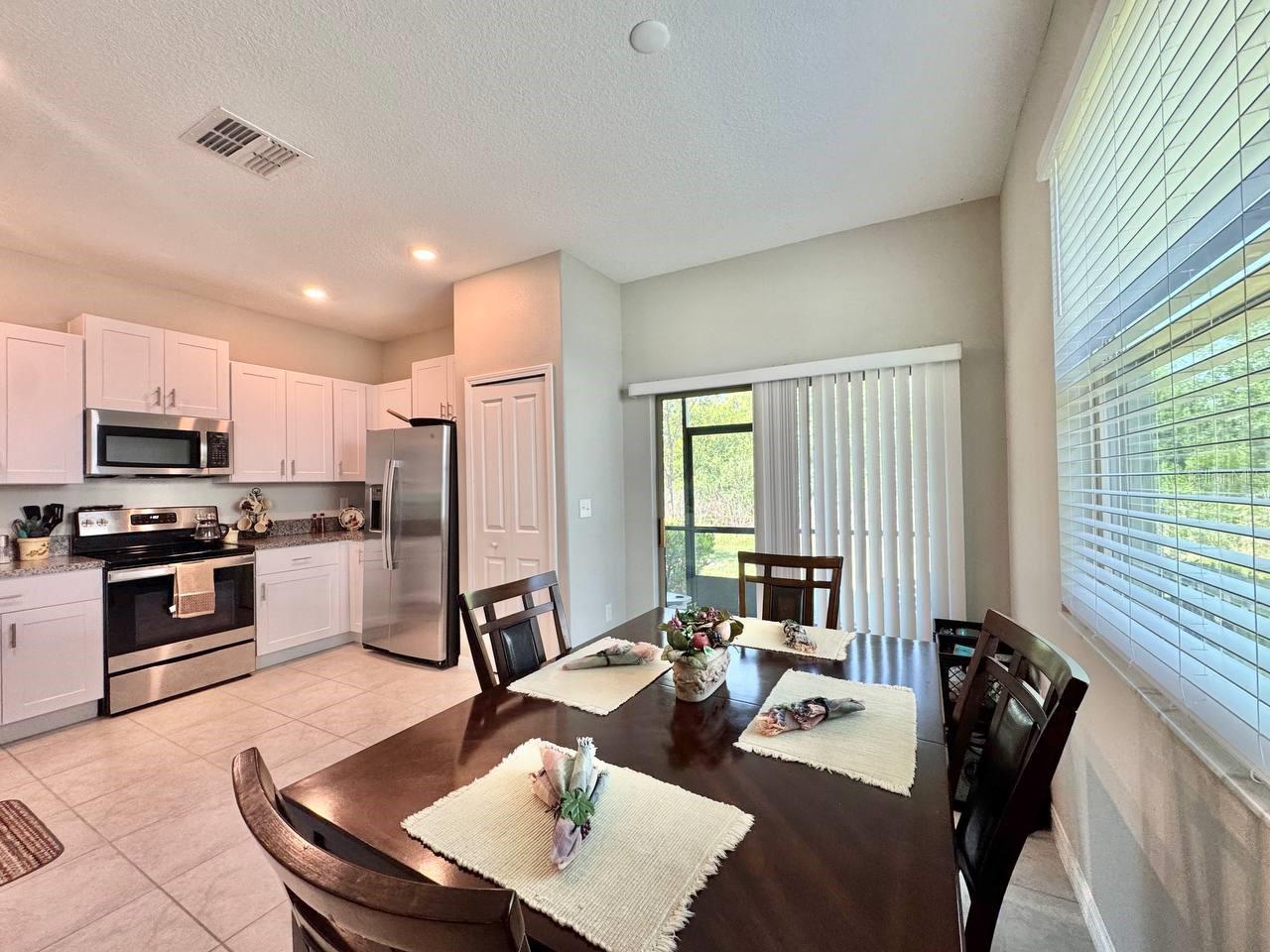 MEADOW POINTE 4 TWNHMS HAVEN P - Residential Lease