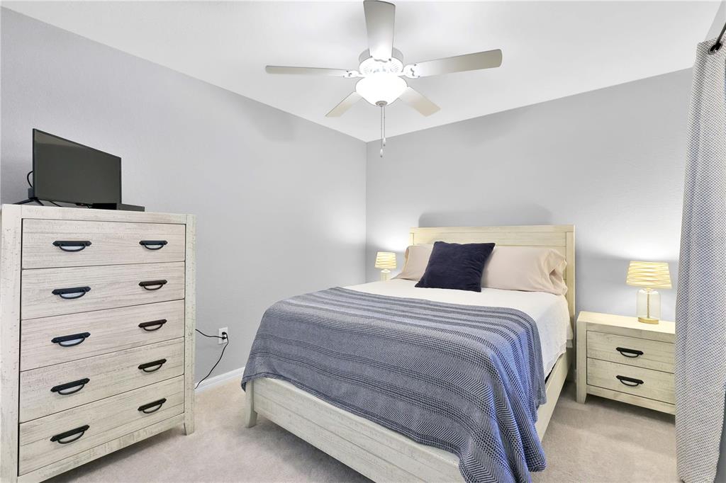 VERANDA IV AT LAKEWOOD NATIONAL PH IV - Residential Lease