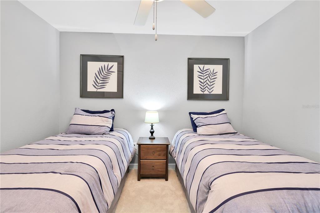VERANDA IV AT LAKEWOOD NATIONAL PH IV - Residential Lease