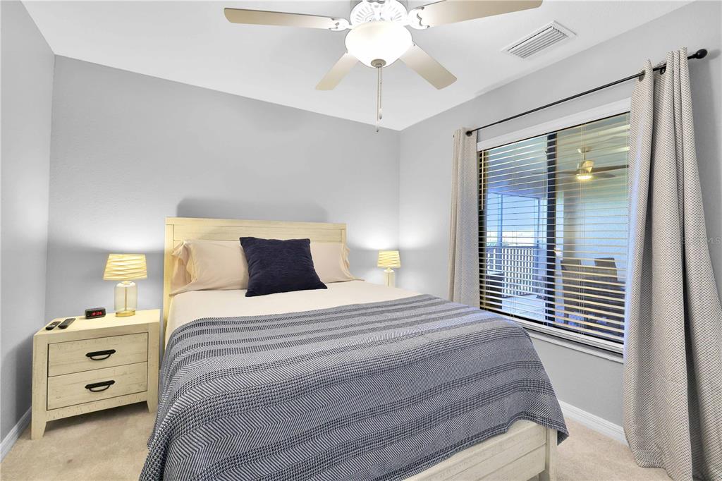 VERANDA IV AT LAKEWOOD NATIONAL PH IV - Residential Lease