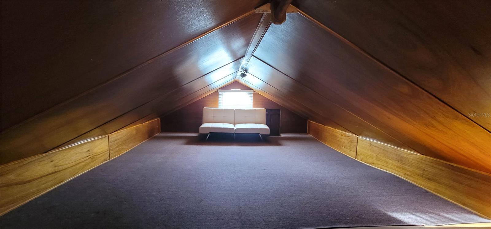 PINECRAFT - Residential