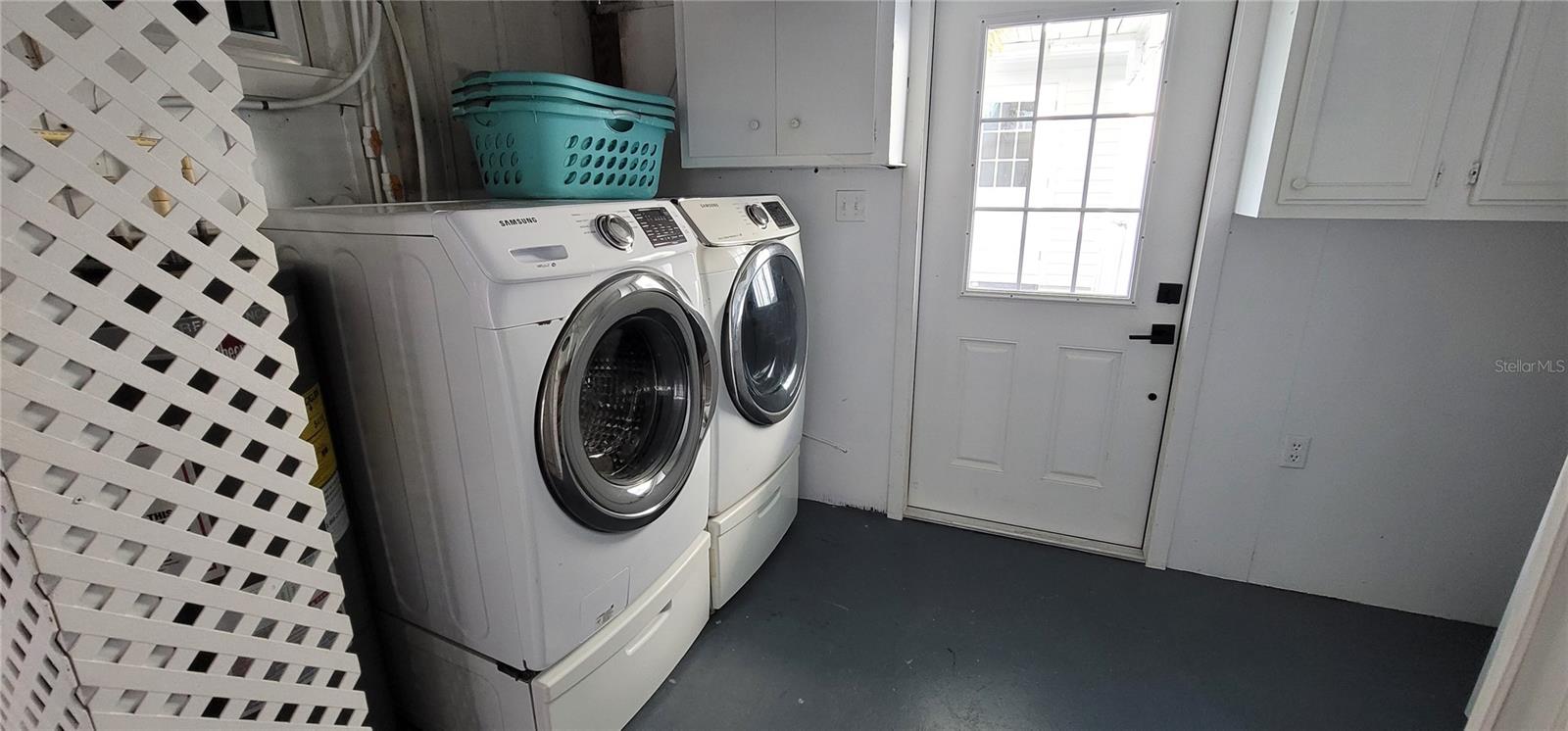 PINECRAFT - Residential