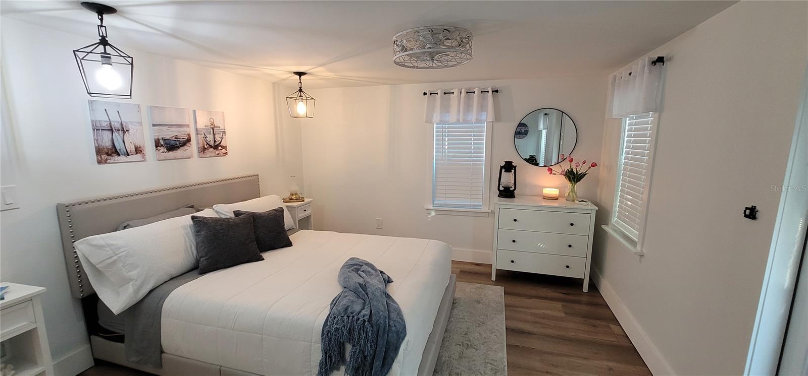 PINECRAFT - Residential