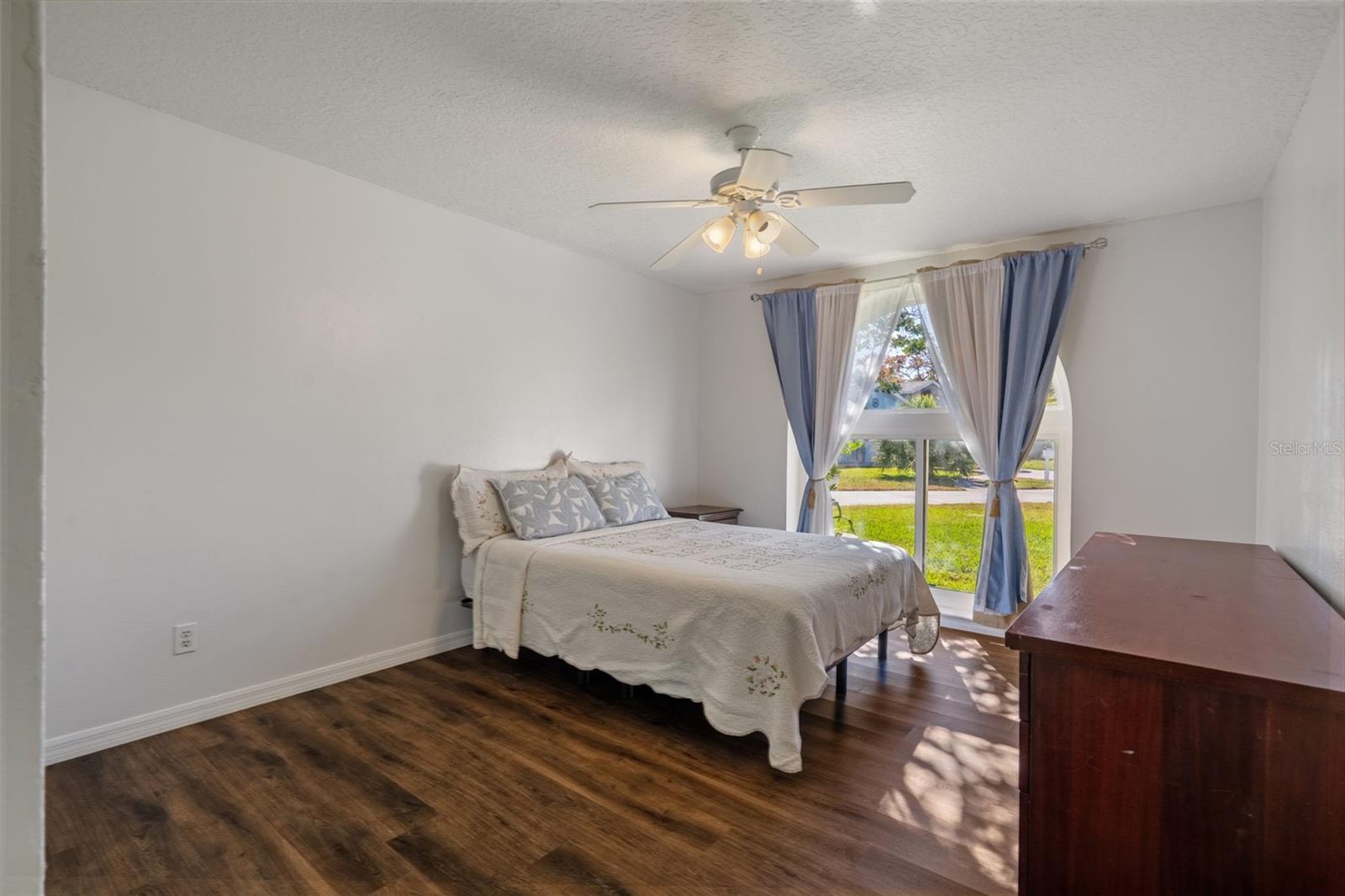 SEVEN HILLS - Residential