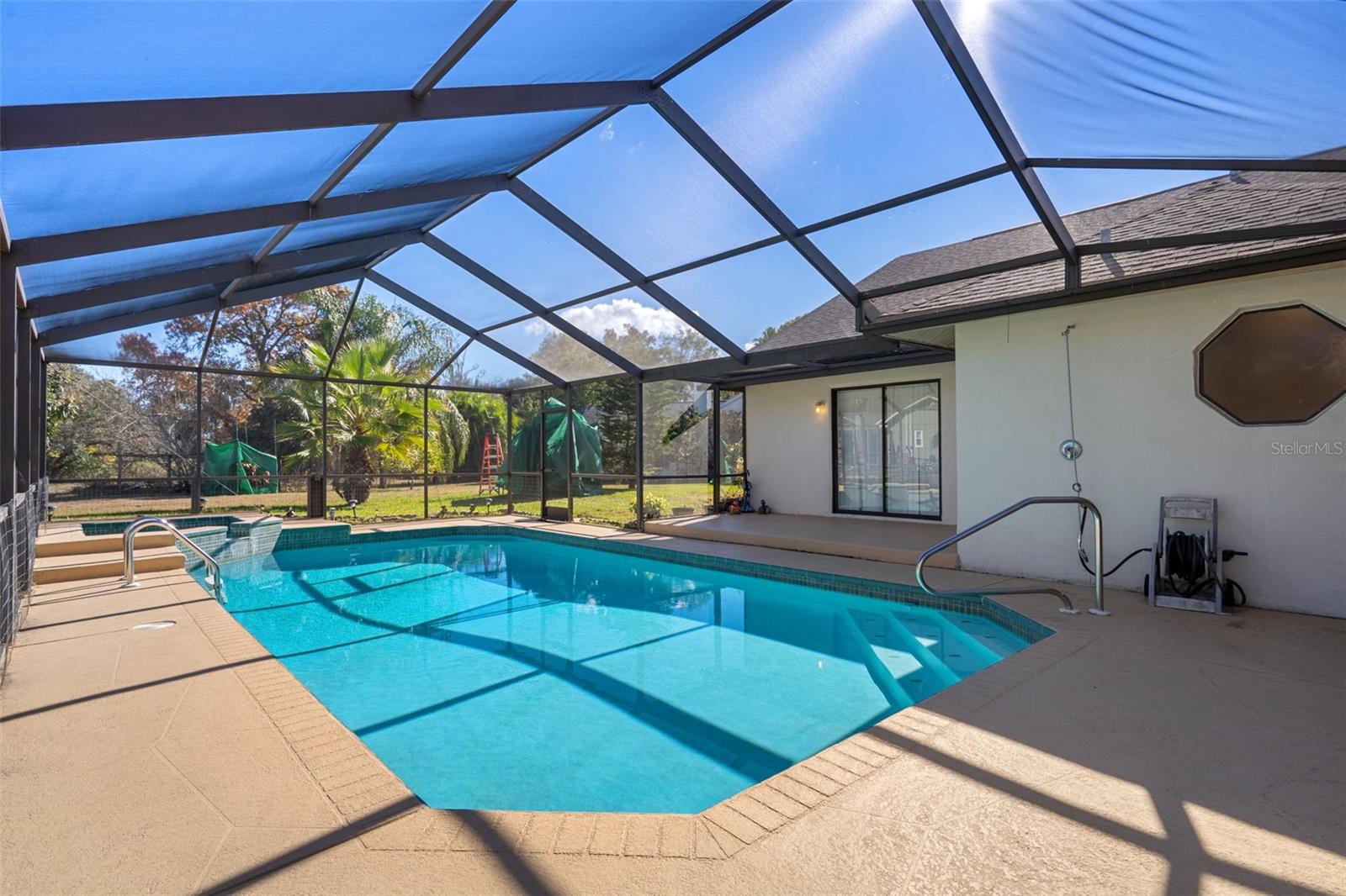 SEVEN HILLS - Residential