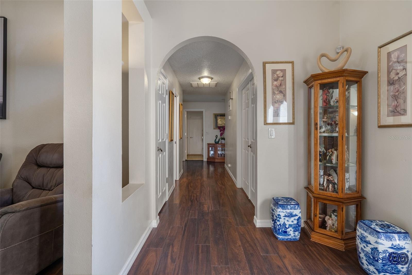 SEVEN HILLS - Residential