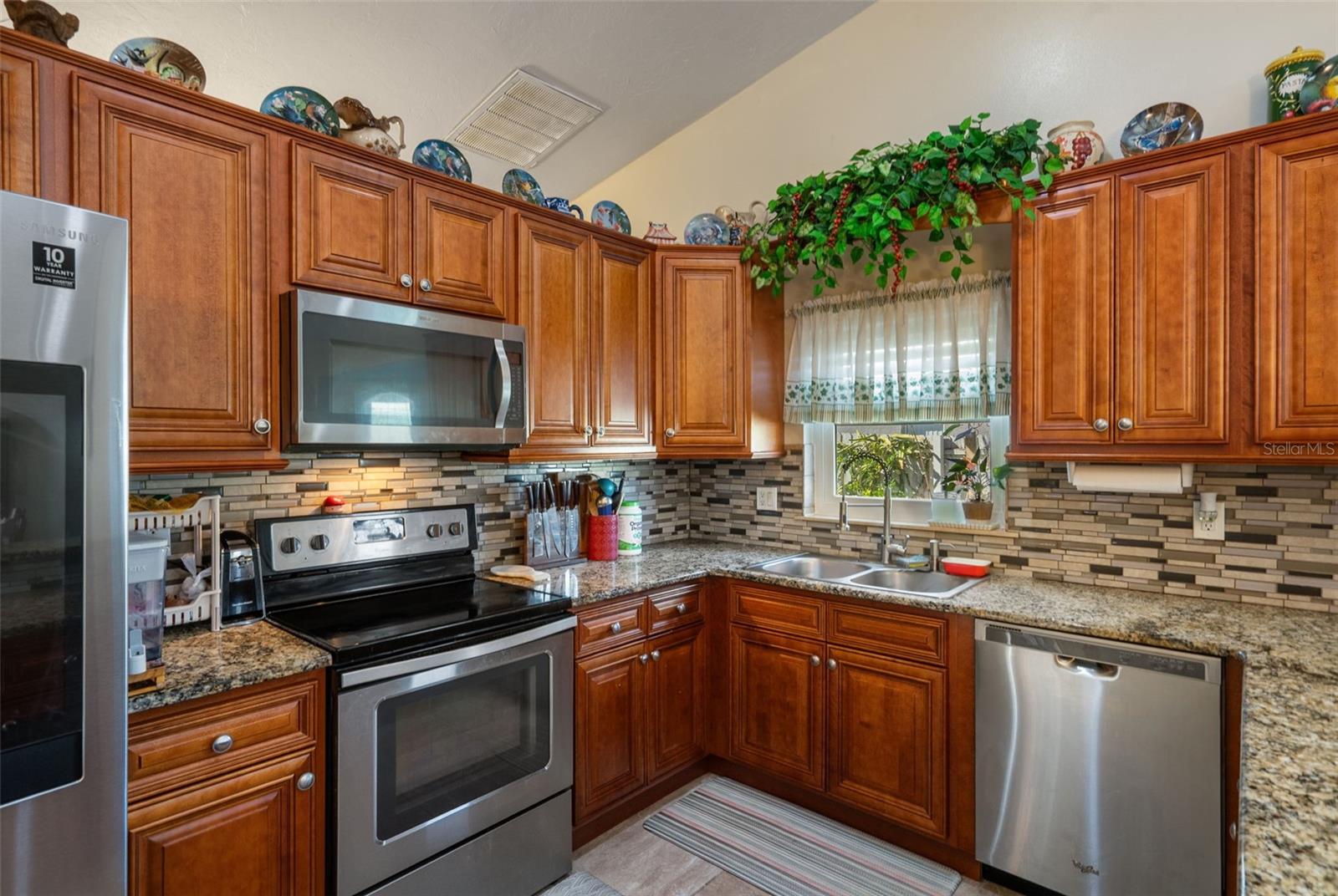 SEVEN HILLS - Residential