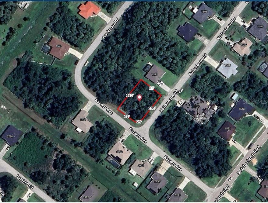 LOCATION LOCATION LOCATION. OVERSIZED CORNER LOT. Conveniently located building lot in the growing City of North Port. Five minutes to the Publix Shopping Plaza in the corner of Toledo Blade Blvd and Price Blvd. Seven minute to I75. Highly rated Sarasota County Public Schools. Not in a flood zone.