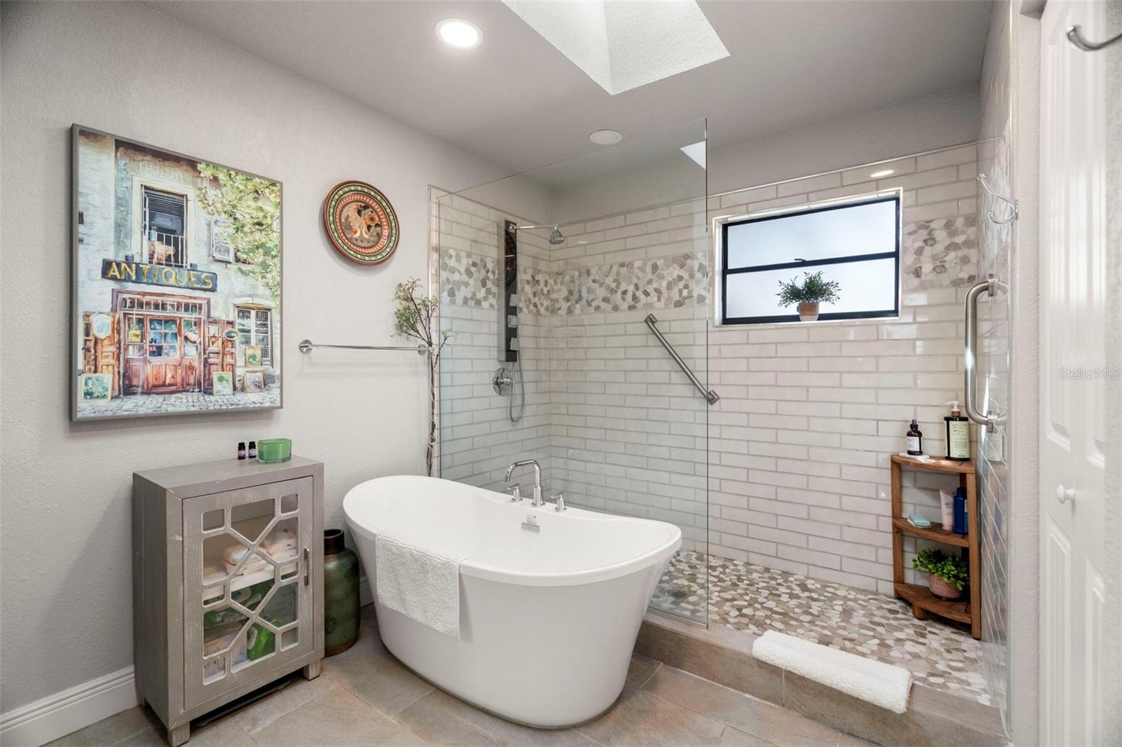 TARPON WOODS THIRD ADD - Residential