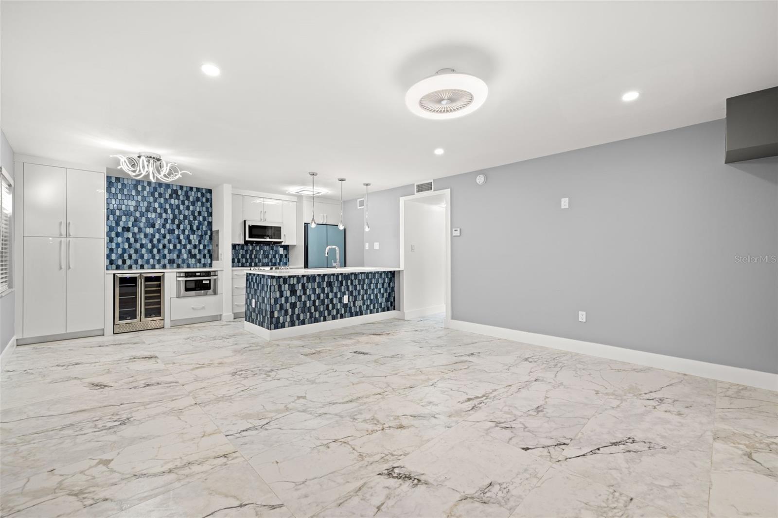 SIENA VILLAS AT BEACH PARK A C - Residential Lease