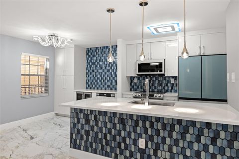 Tiny photo for 106 Alameda Court #240, Tampa, FL 33609 (MLS # TB8508914)