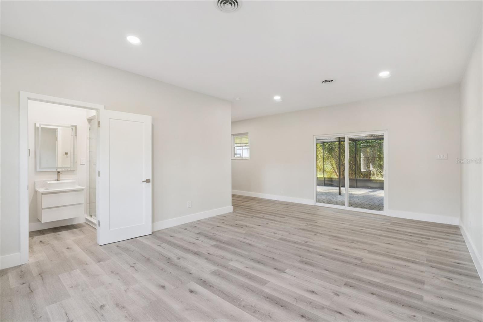 JESSAMINE BEACH REP - Residential