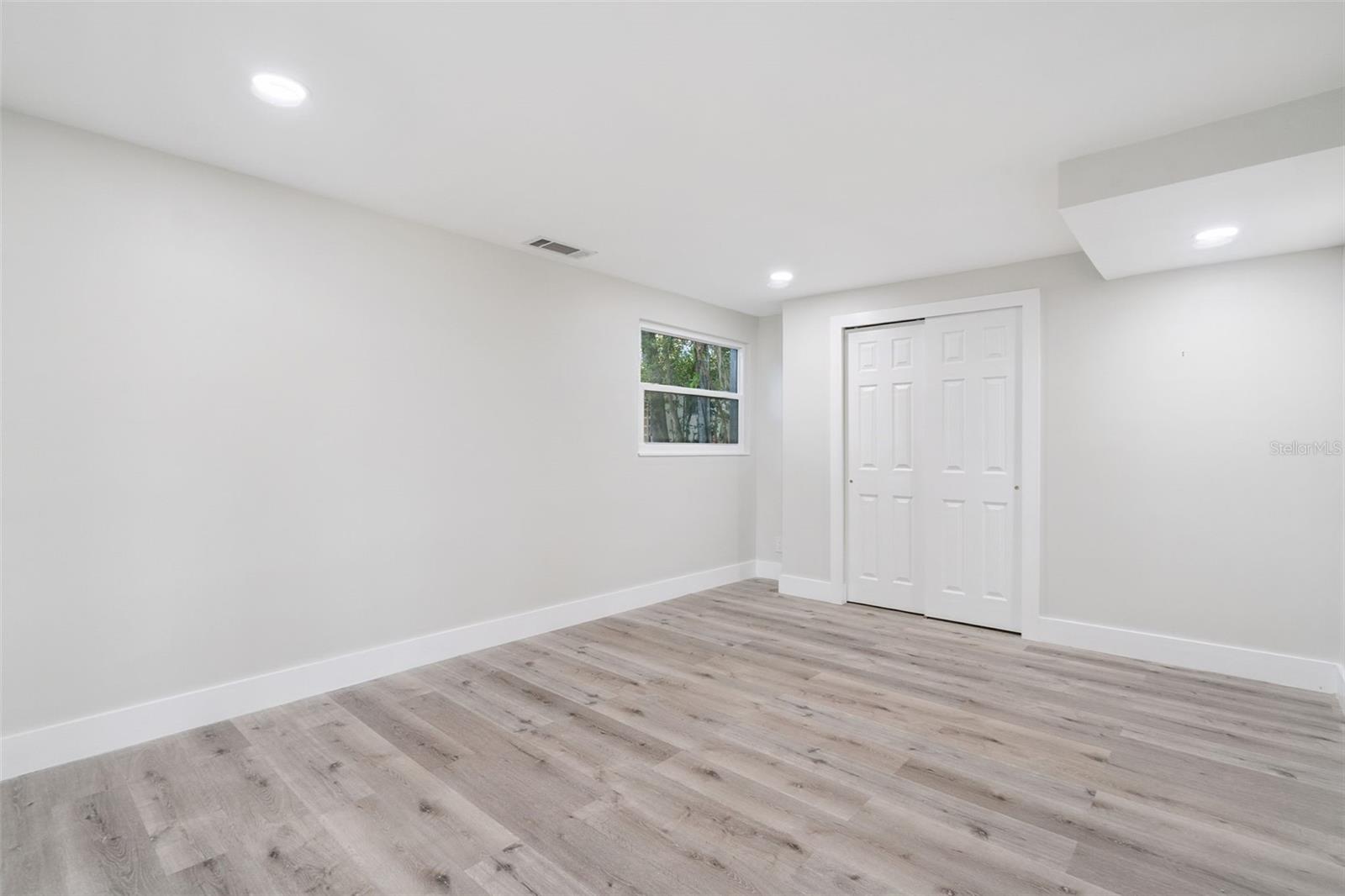 JESSAMINE BEACH REP - Residential