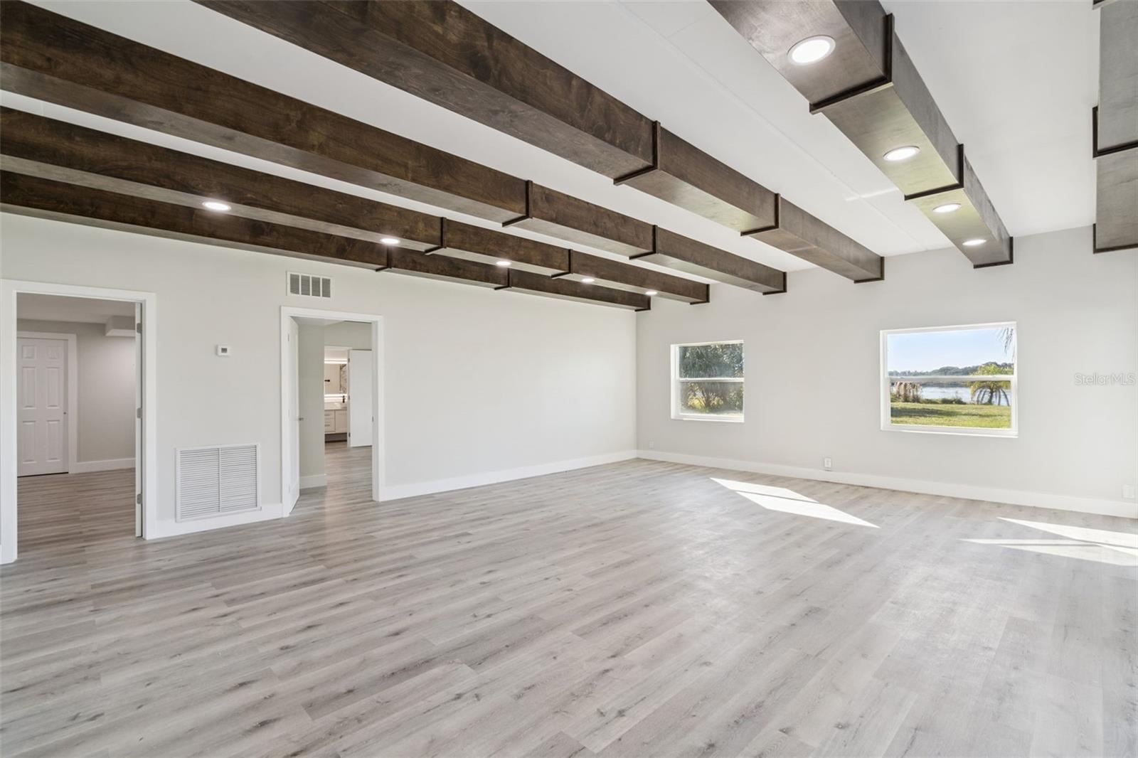 JESSAMINE BEACH REP - Residential