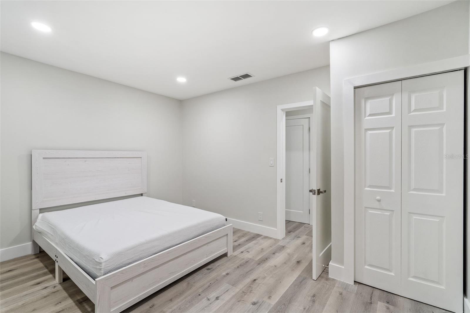 JESSAMINE BEACH REP - Residential