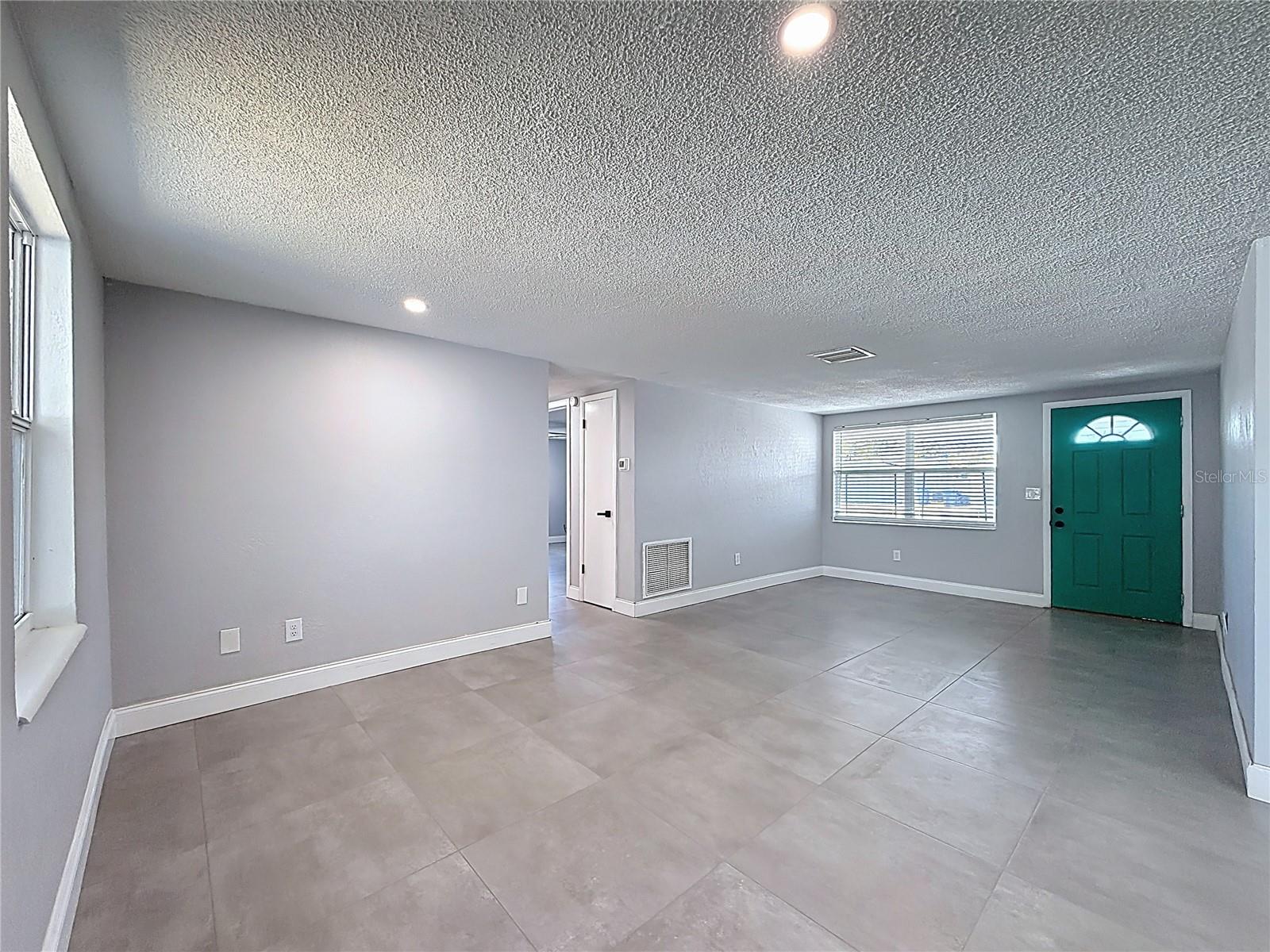 TAHITIAN HOMES - Residential