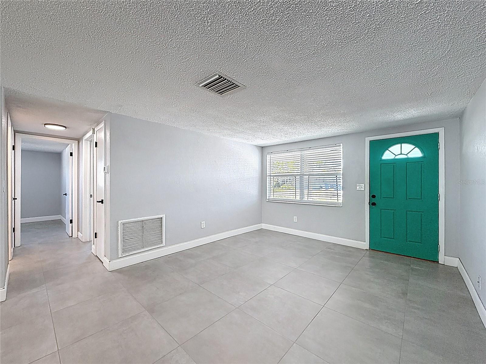 TAHITIAN HOMES - Residential