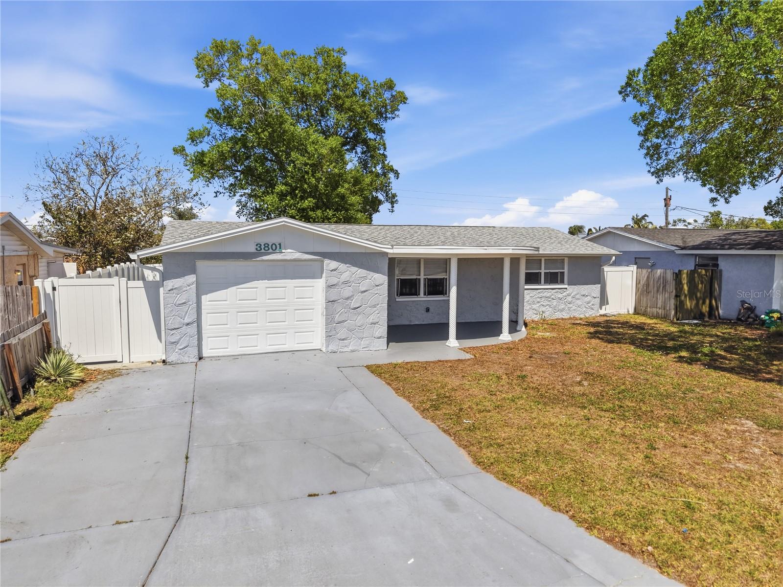 TAHITIAN HOMES - Residential