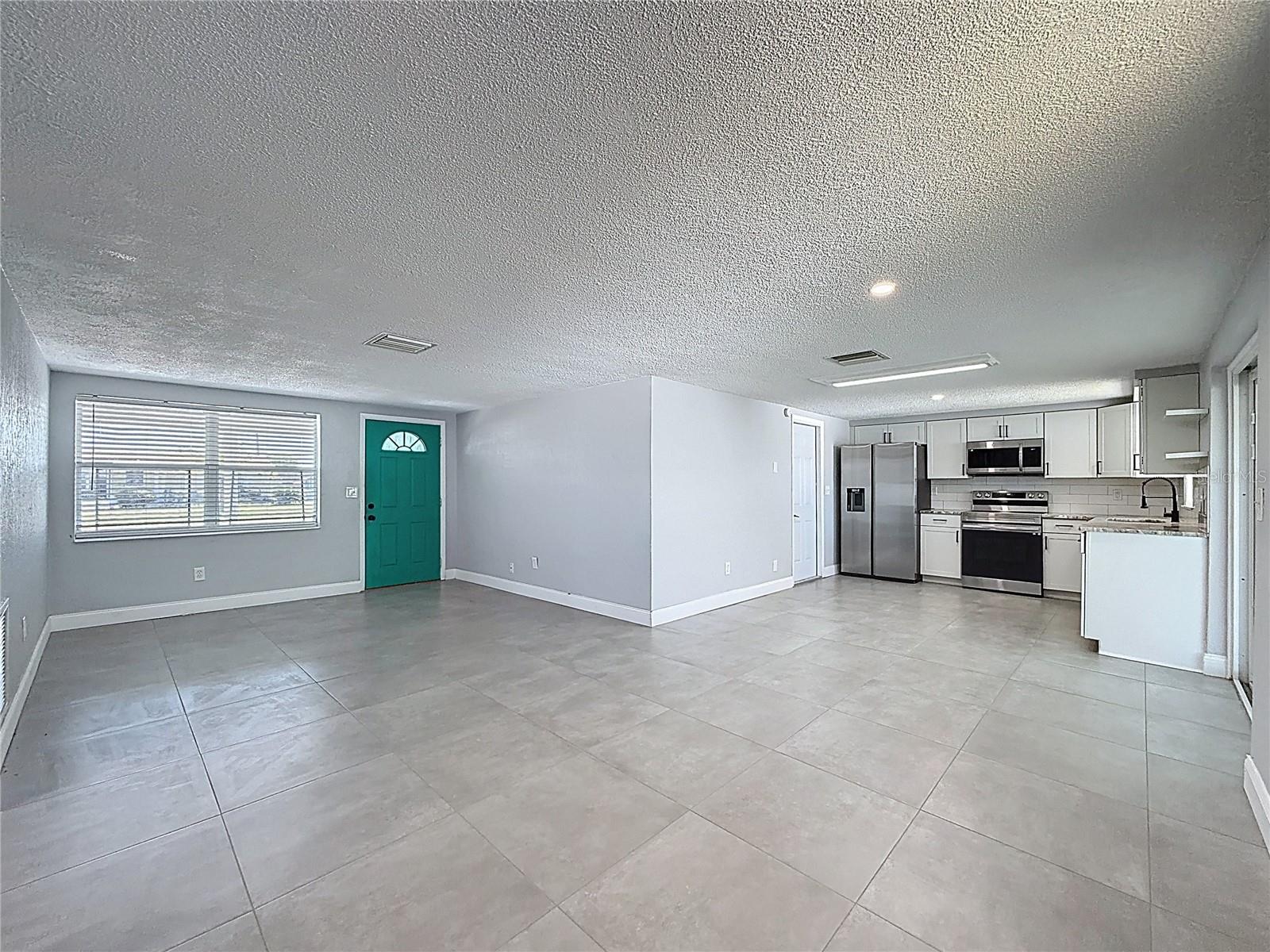 TAHITIAN HOMES - Residential