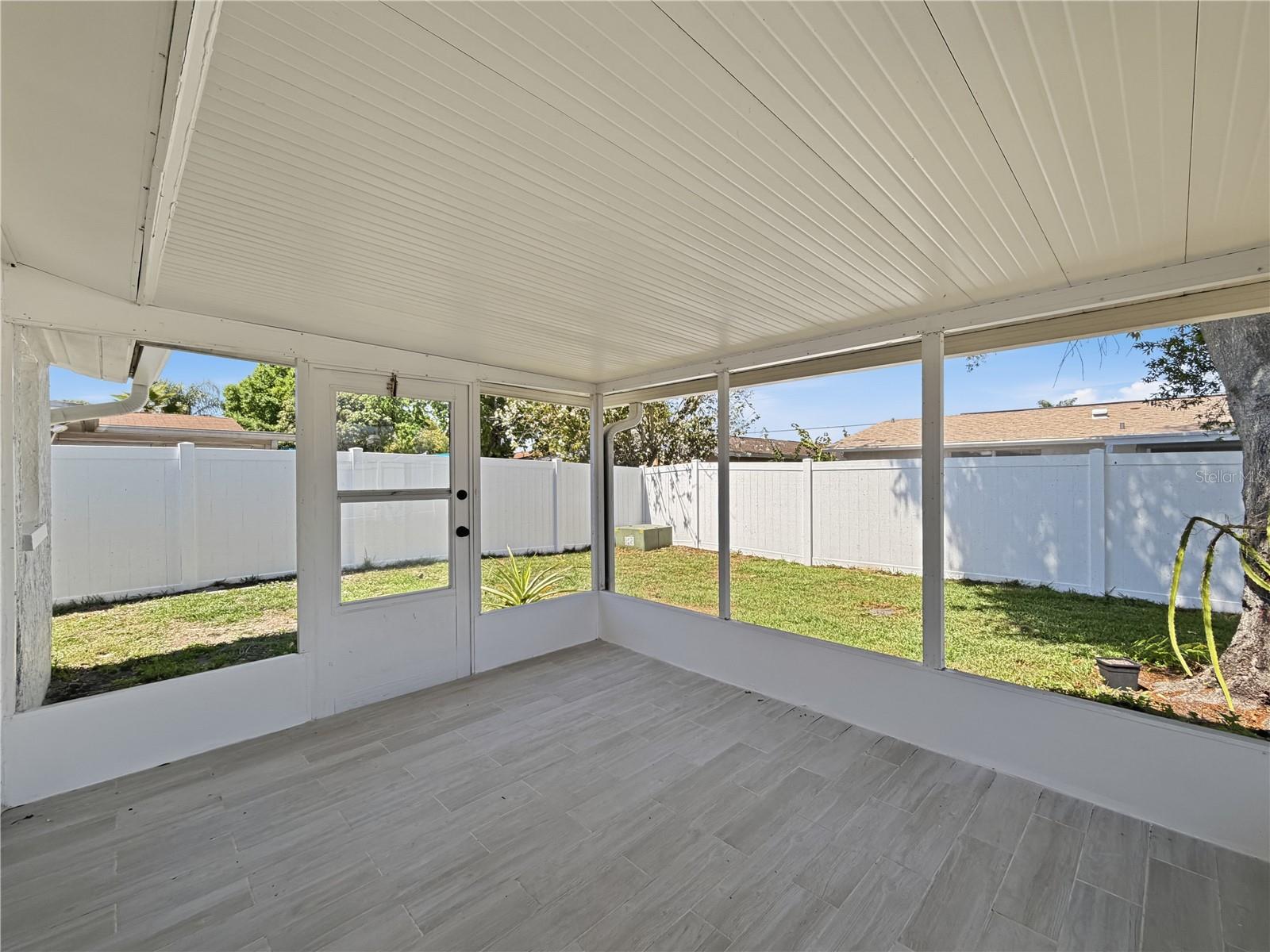 TAHITIAN HOMES - Residential