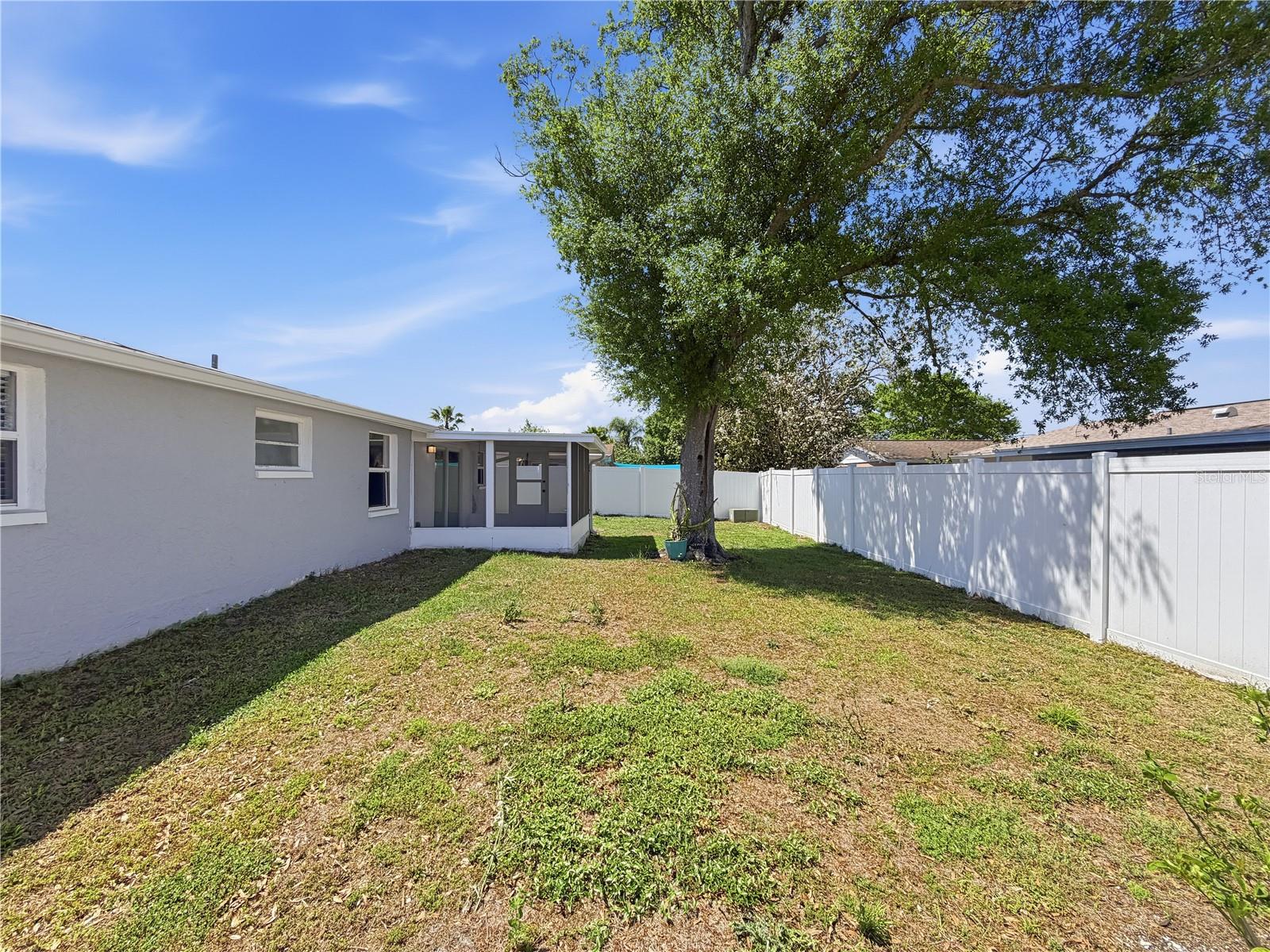 TAHITIAN HOMES - Residential