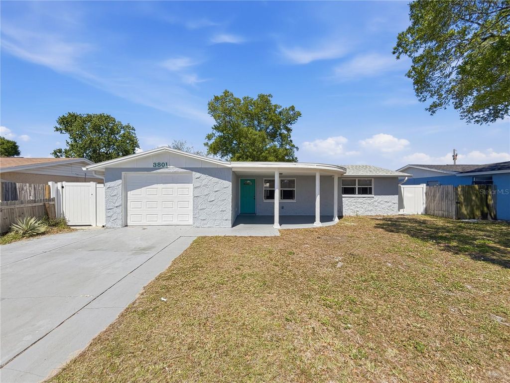Photo of 3801 Sablewood Drive, Holiday, FL 34691 (MLS # W7884132)