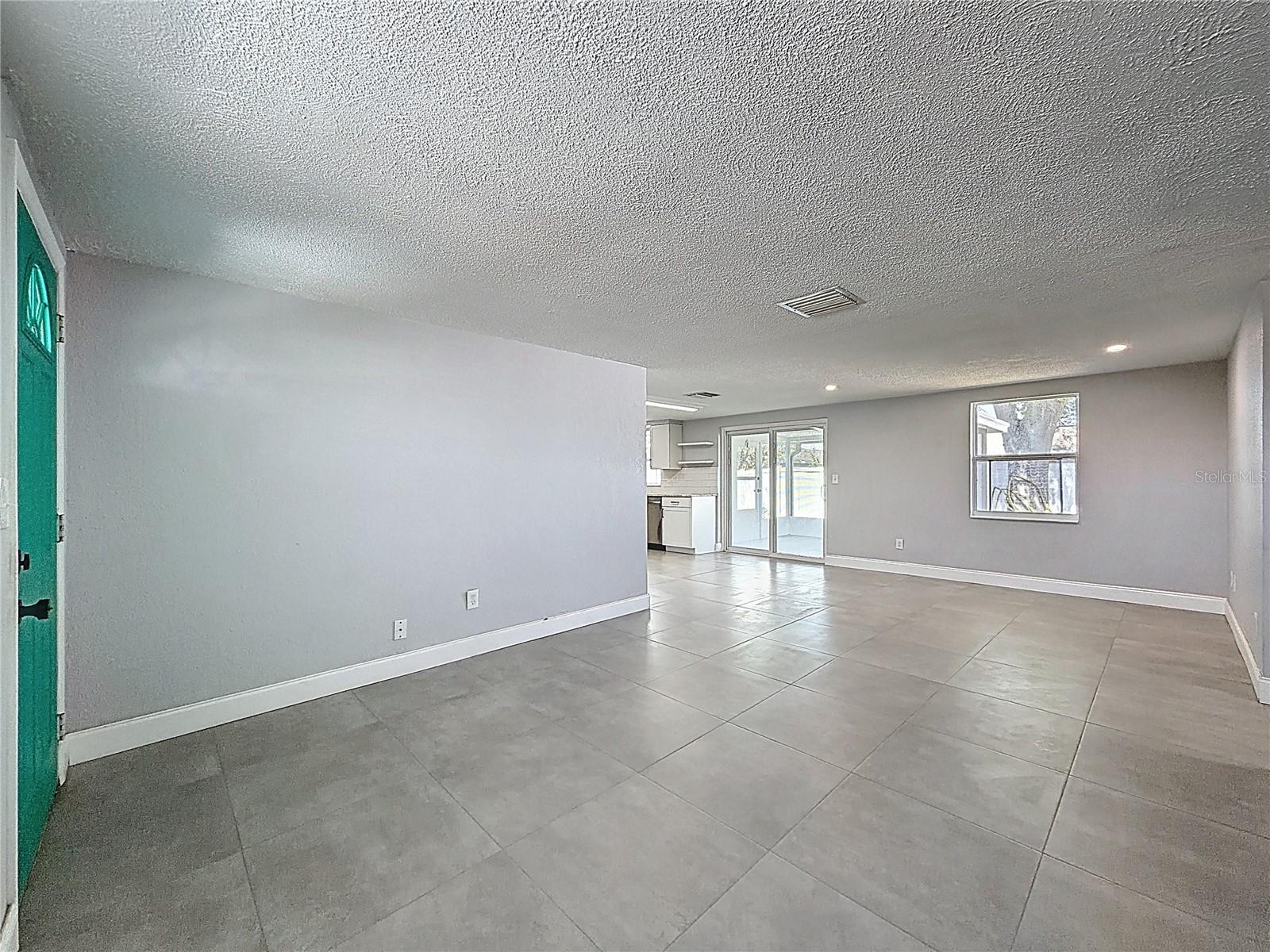 TAHITIAN HOMES - Residential