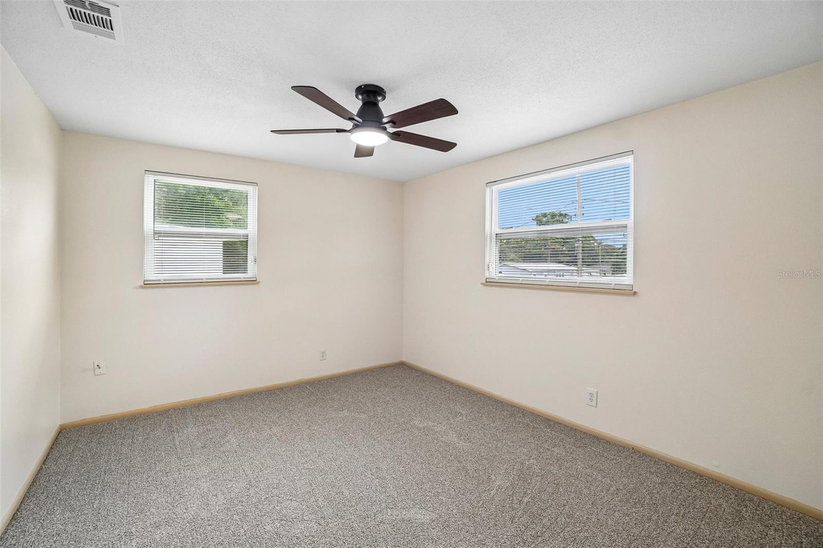 NEWPORT UNIT 5 - Residential
