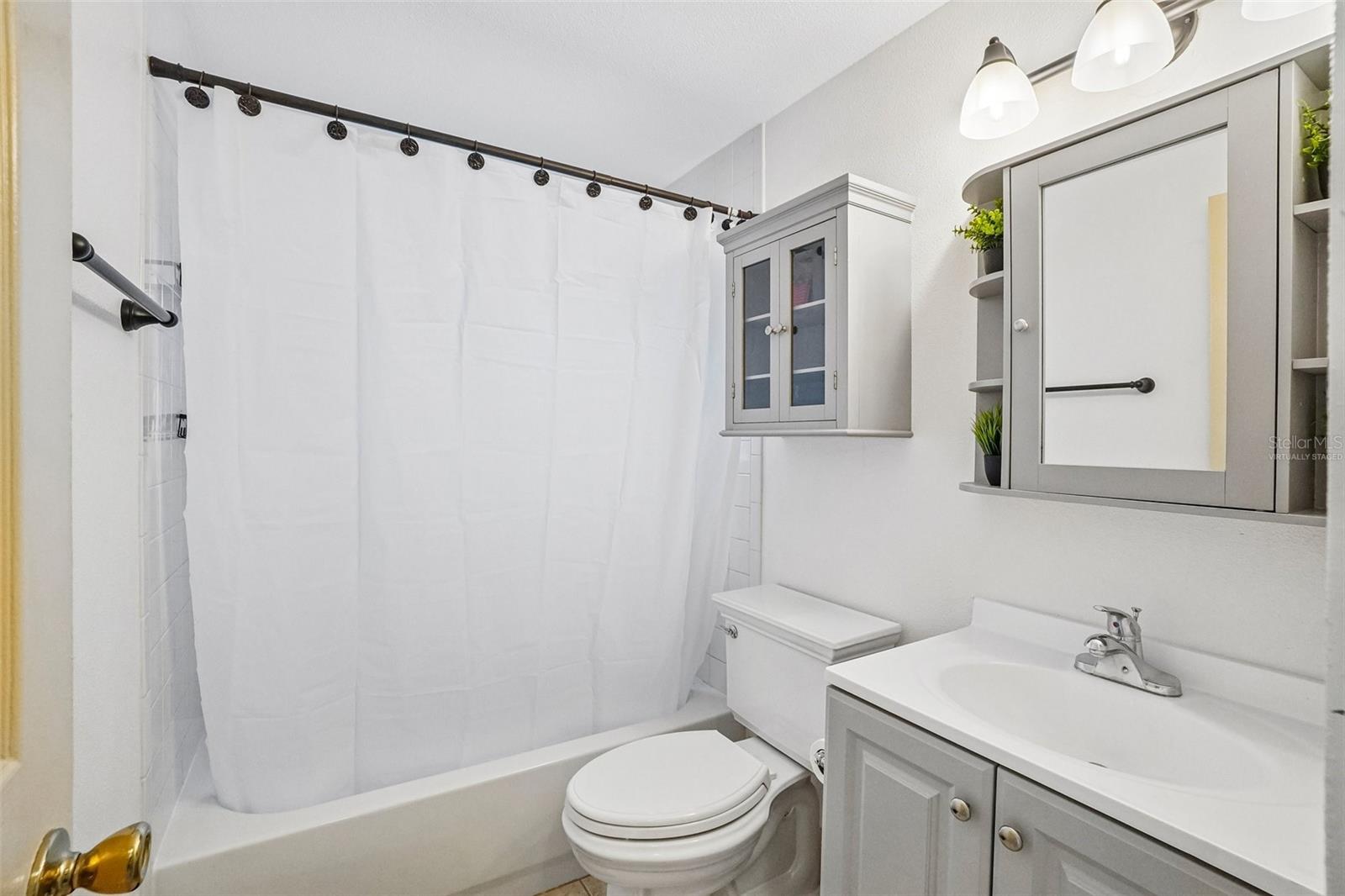 NEWPORT UNIT 5 - Residential