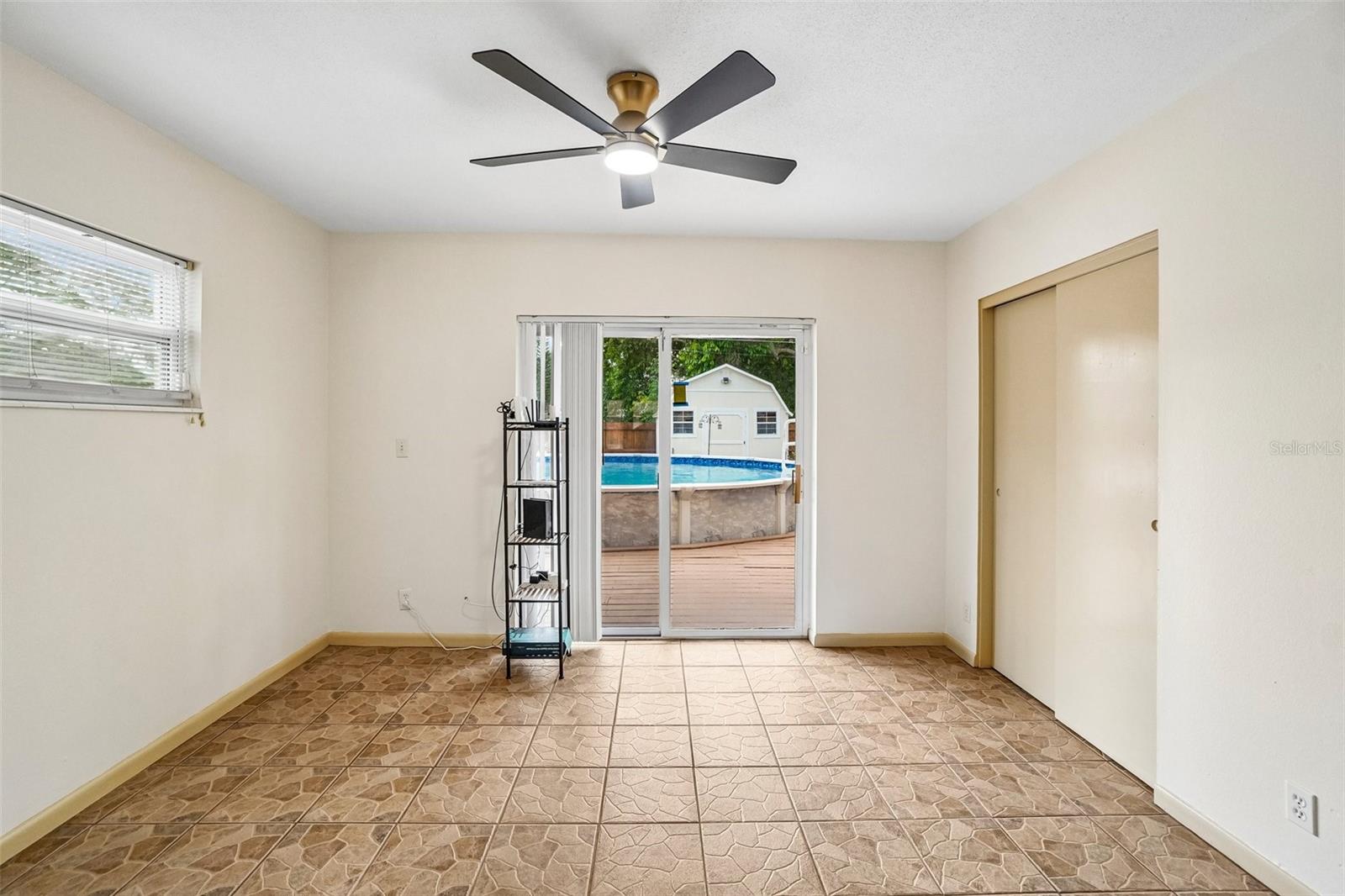 NEWPORT UNIT 5 - Residential