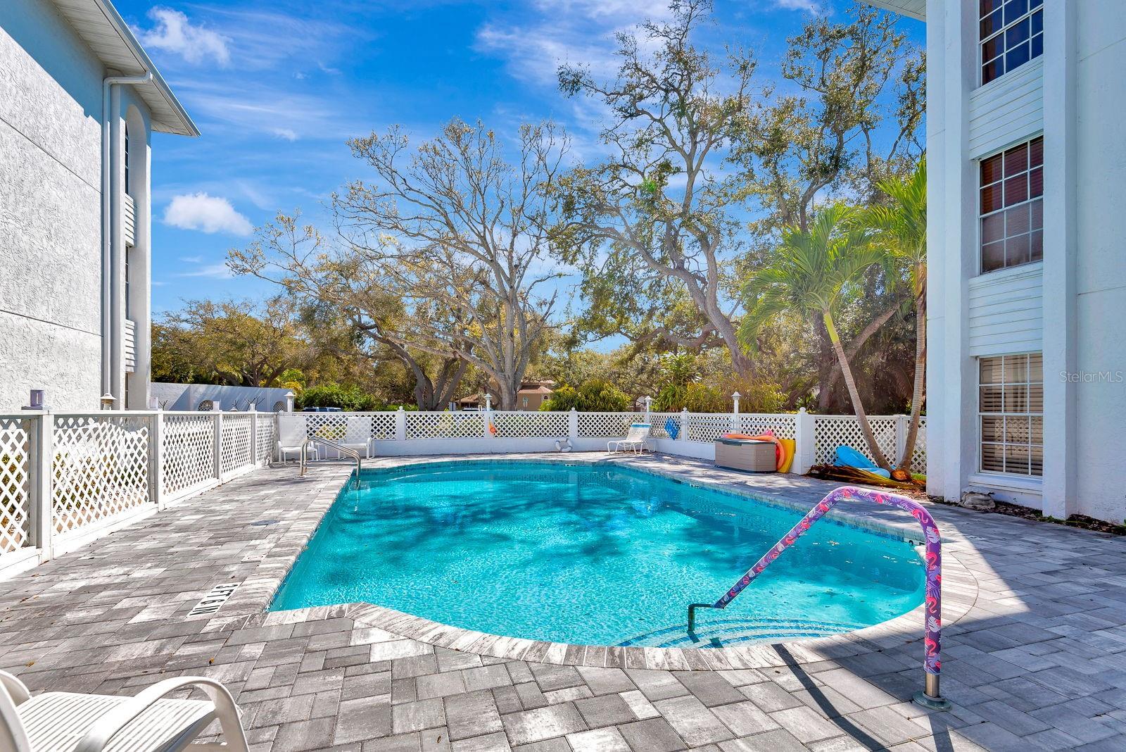 LANDMARK AT POINTE WEST I - Residential