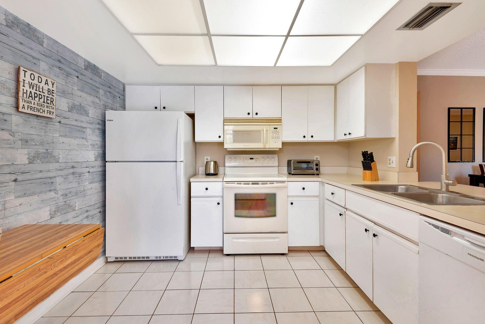 6304 POINTE WEST BOULEVARD A306