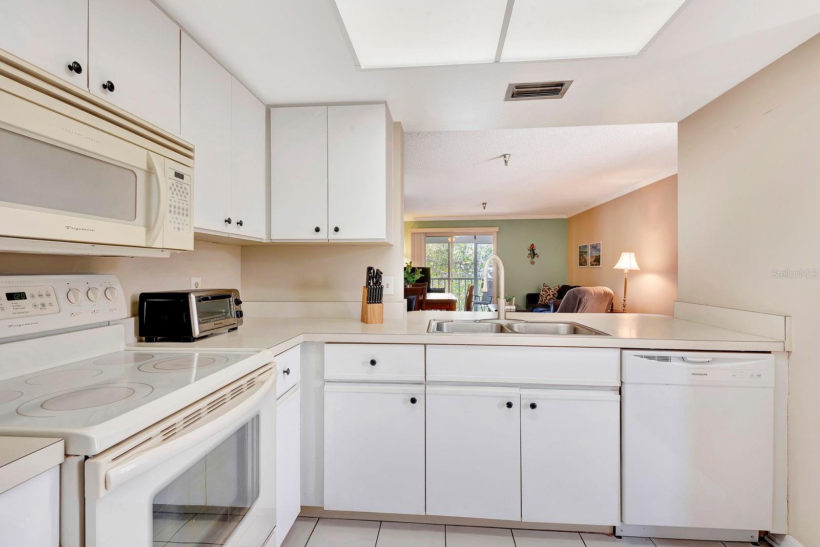 LANDMARK AT POINTE WEST I - Residential