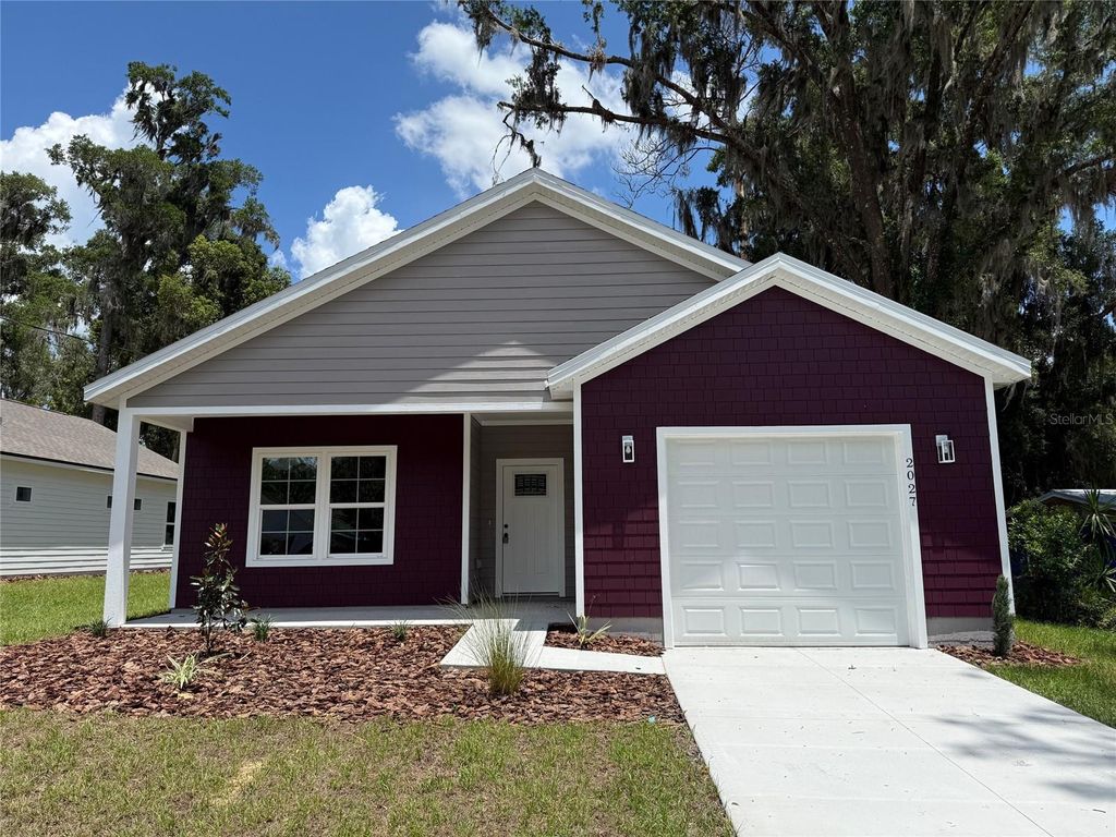 Photo of 2027 SE 45 Terrace, Gainesville, FL 32641 (MLS # GC540667)
