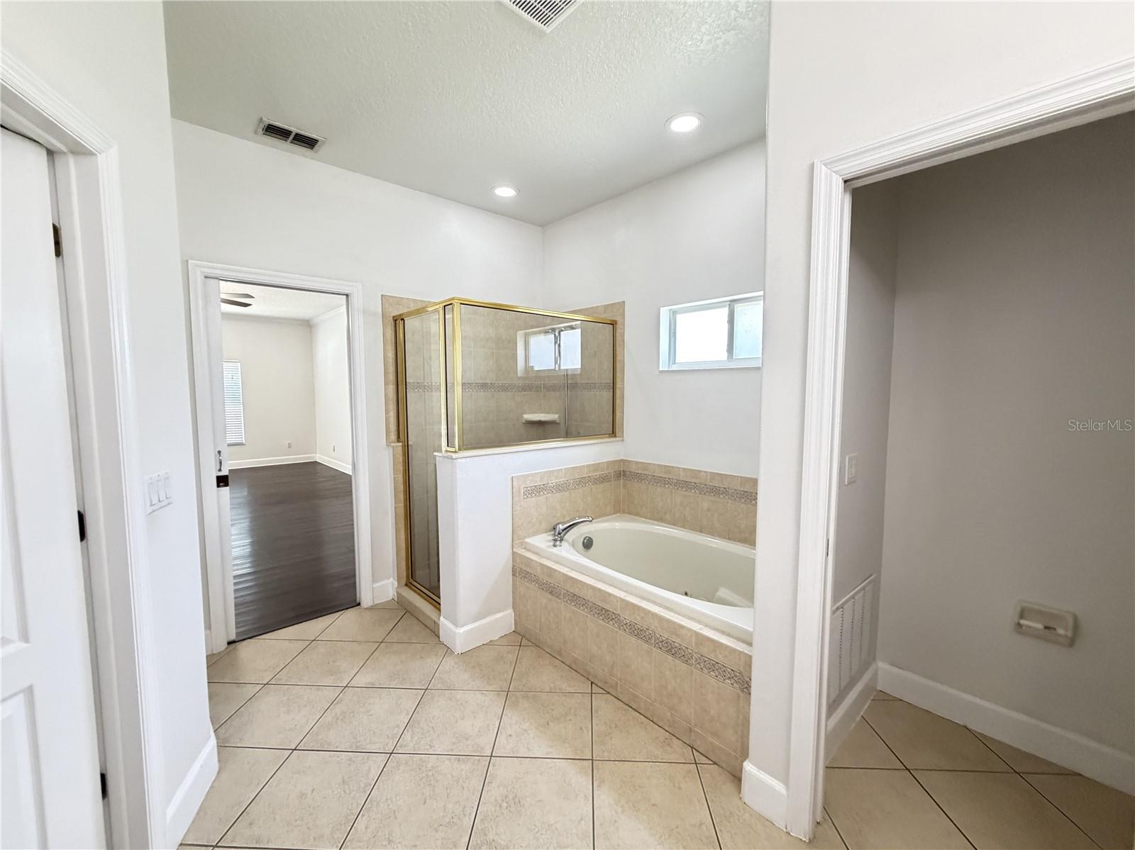 6317 ROLDEN COURT