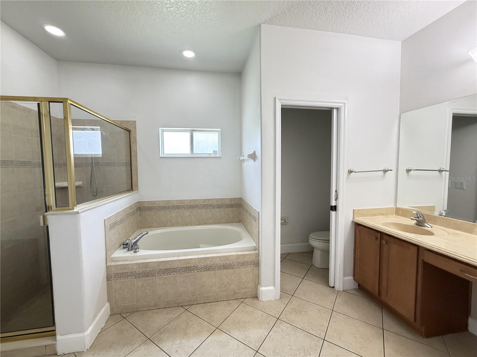 6317 ROLDEN COURT
