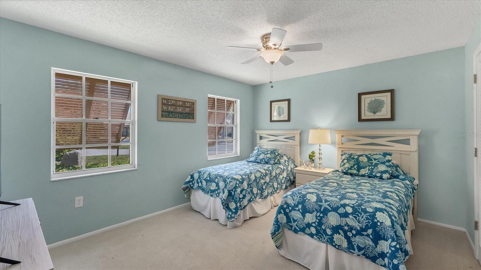 LAKEBRIDGE PH II & III - Residential Lease