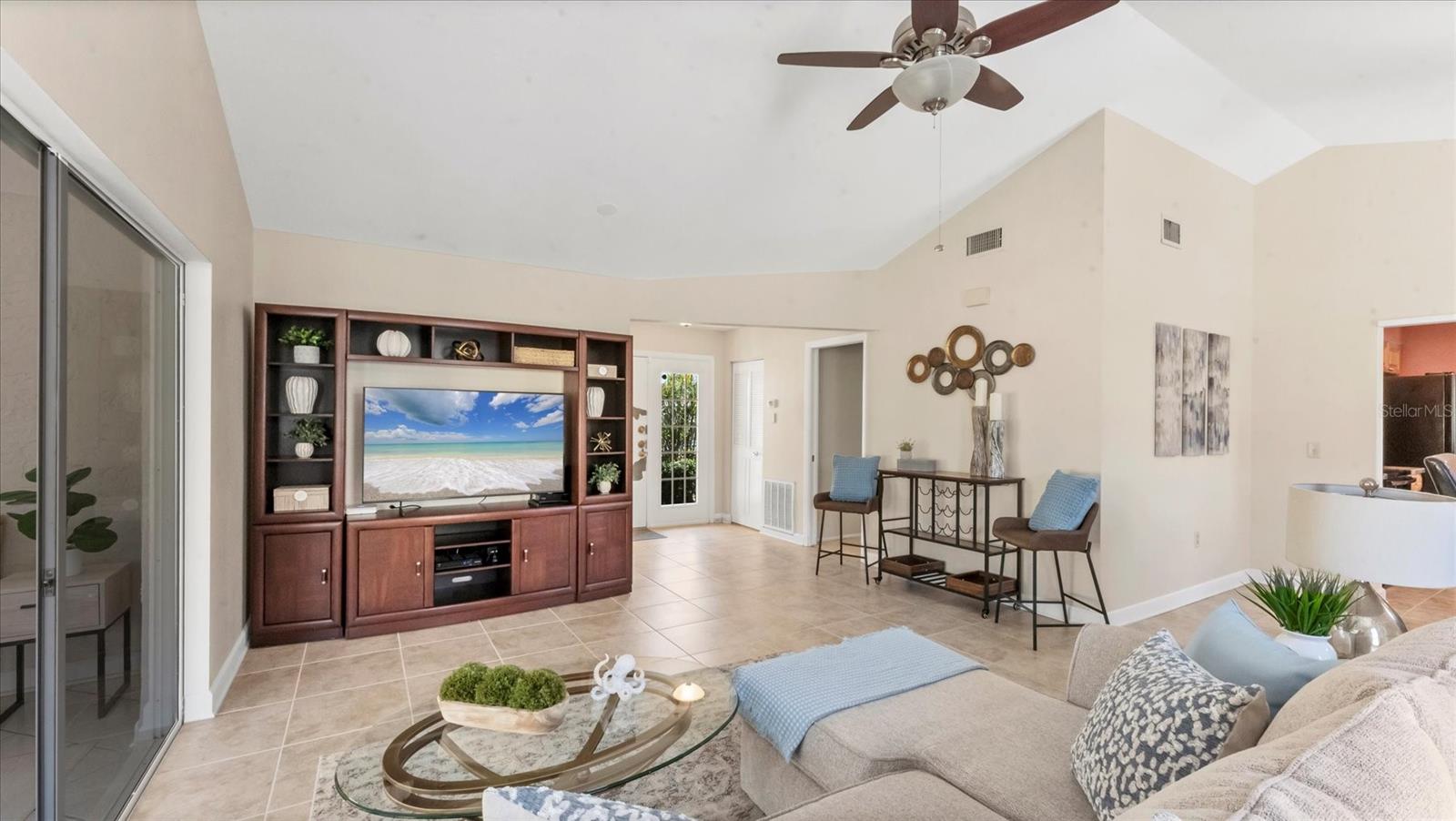 LAKEBRIDGE PH II & III - Residential Lease