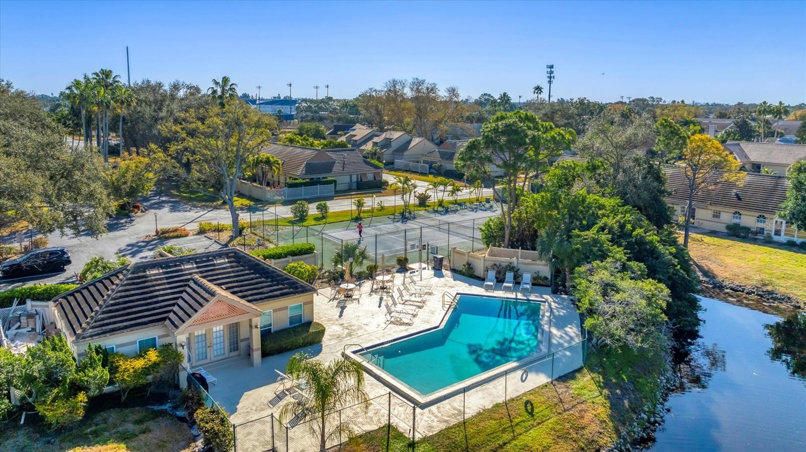 LAKEBRIDGE PH II & III - Residential Lease