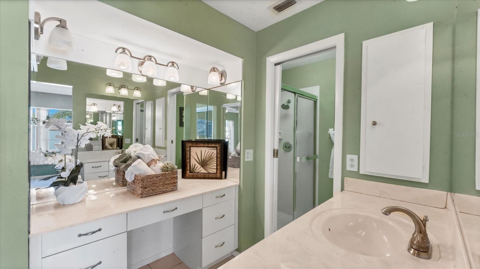 LAKEBRIDGE PH II & III - Residential Lease