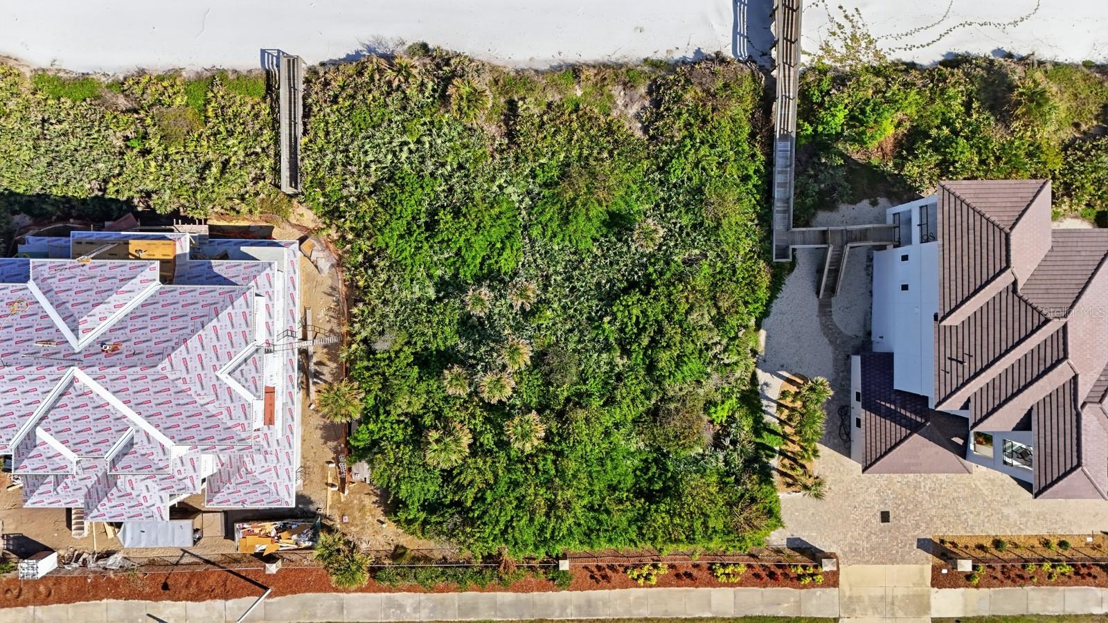 CARINO LA MER - Land