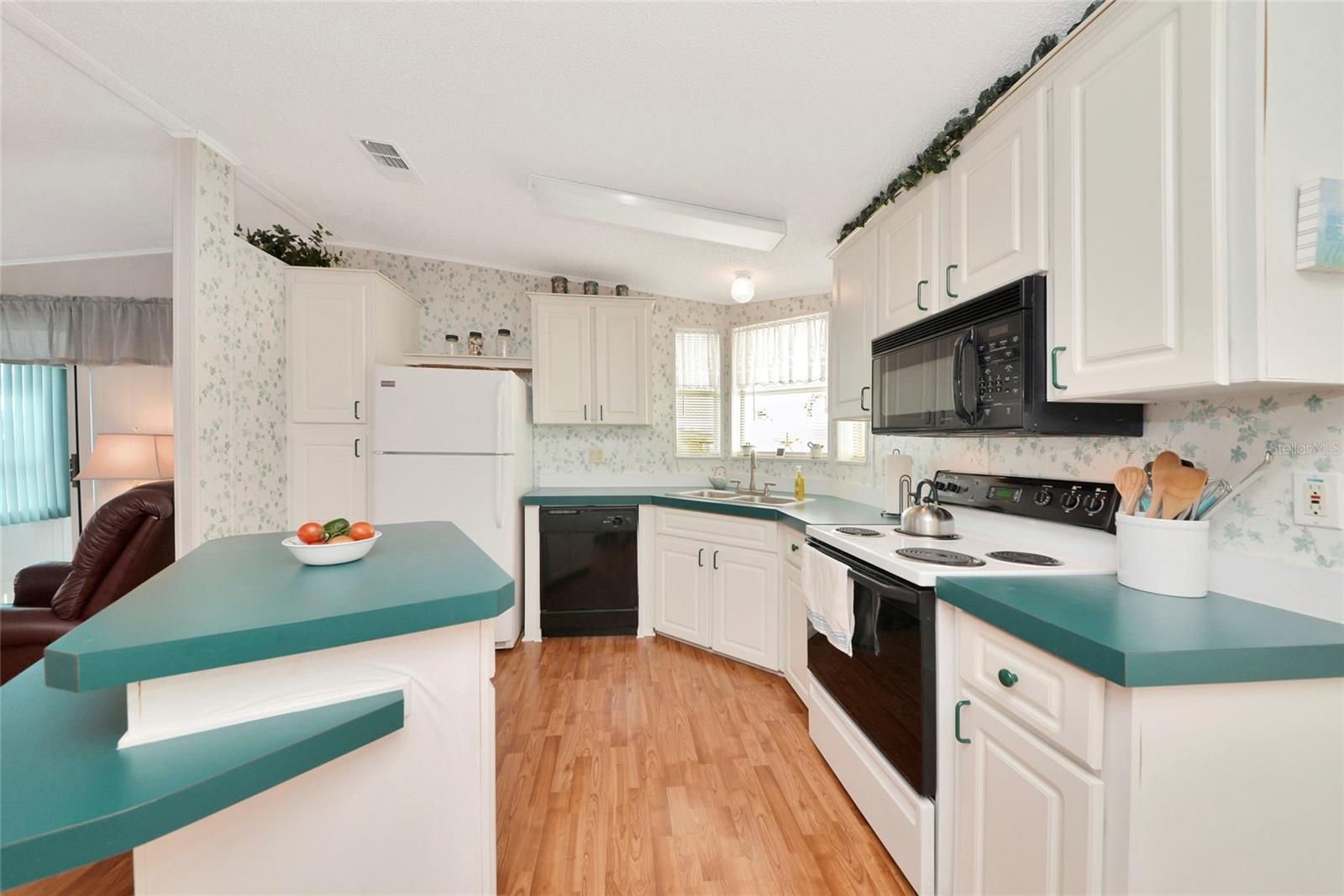 GOLF LAKES RESIDENTS CO-OP - Residential