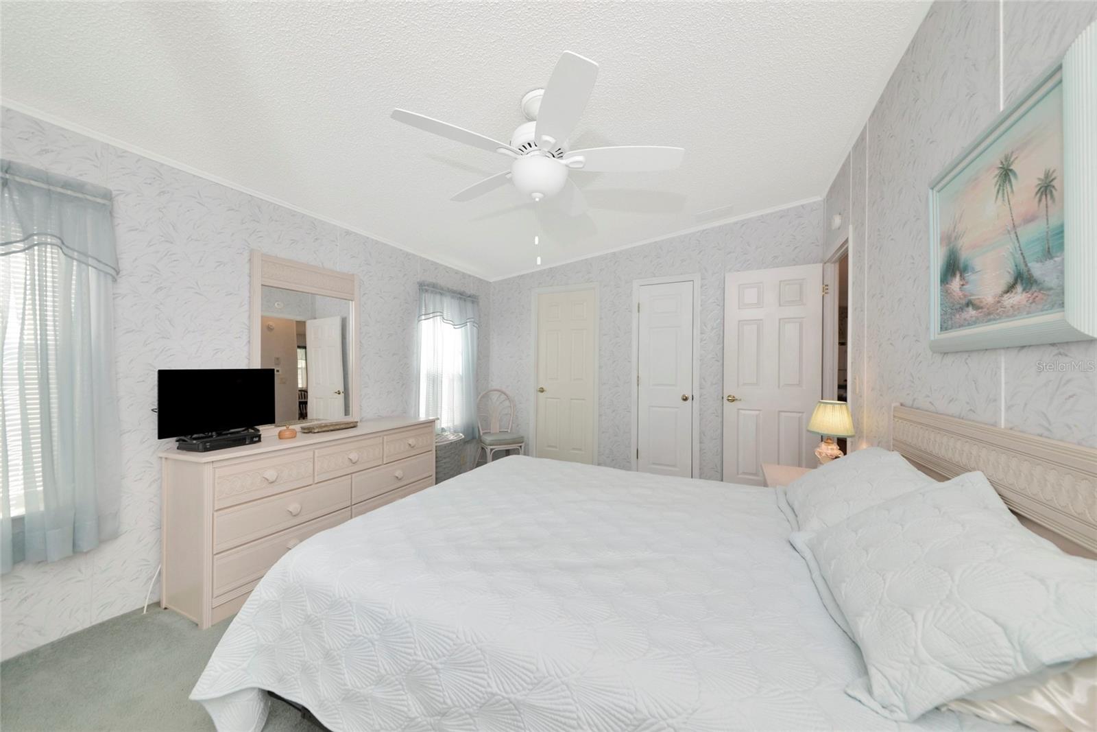 GOLF LAKES RESIDENTS CO-OP - Residential