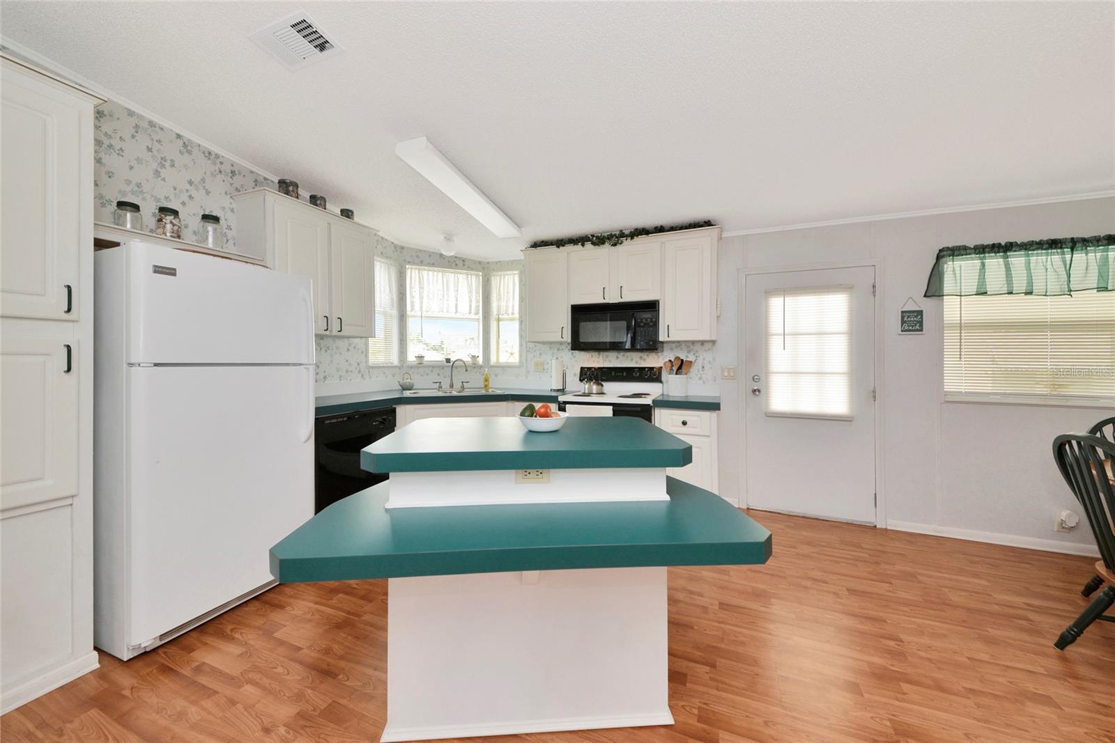 GOLF LAKES RESIDENTS CO-OP - Residential