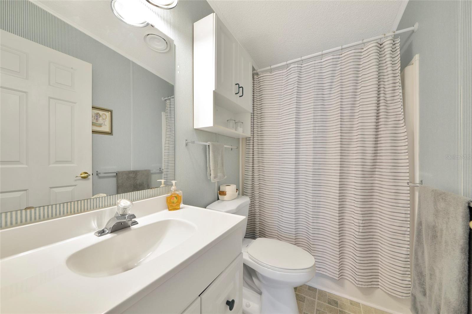 GOLF LAKES RESIDENTS CO-OP - Residential