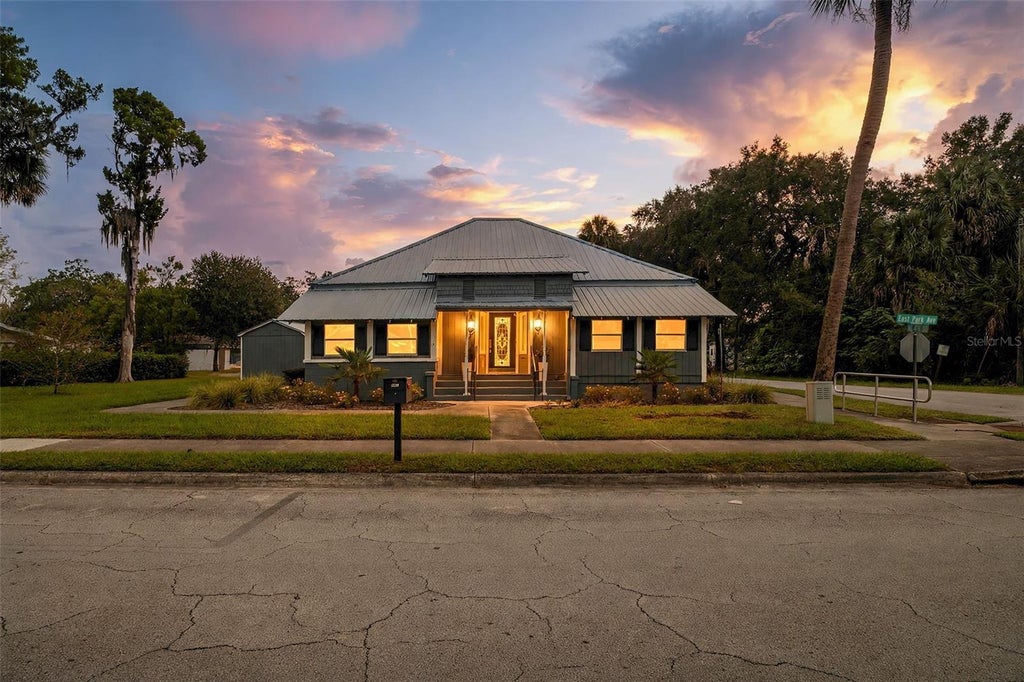 Photo of 322 E Park Avenue, Chiefland, FL 32626 (MLS # OM734443)