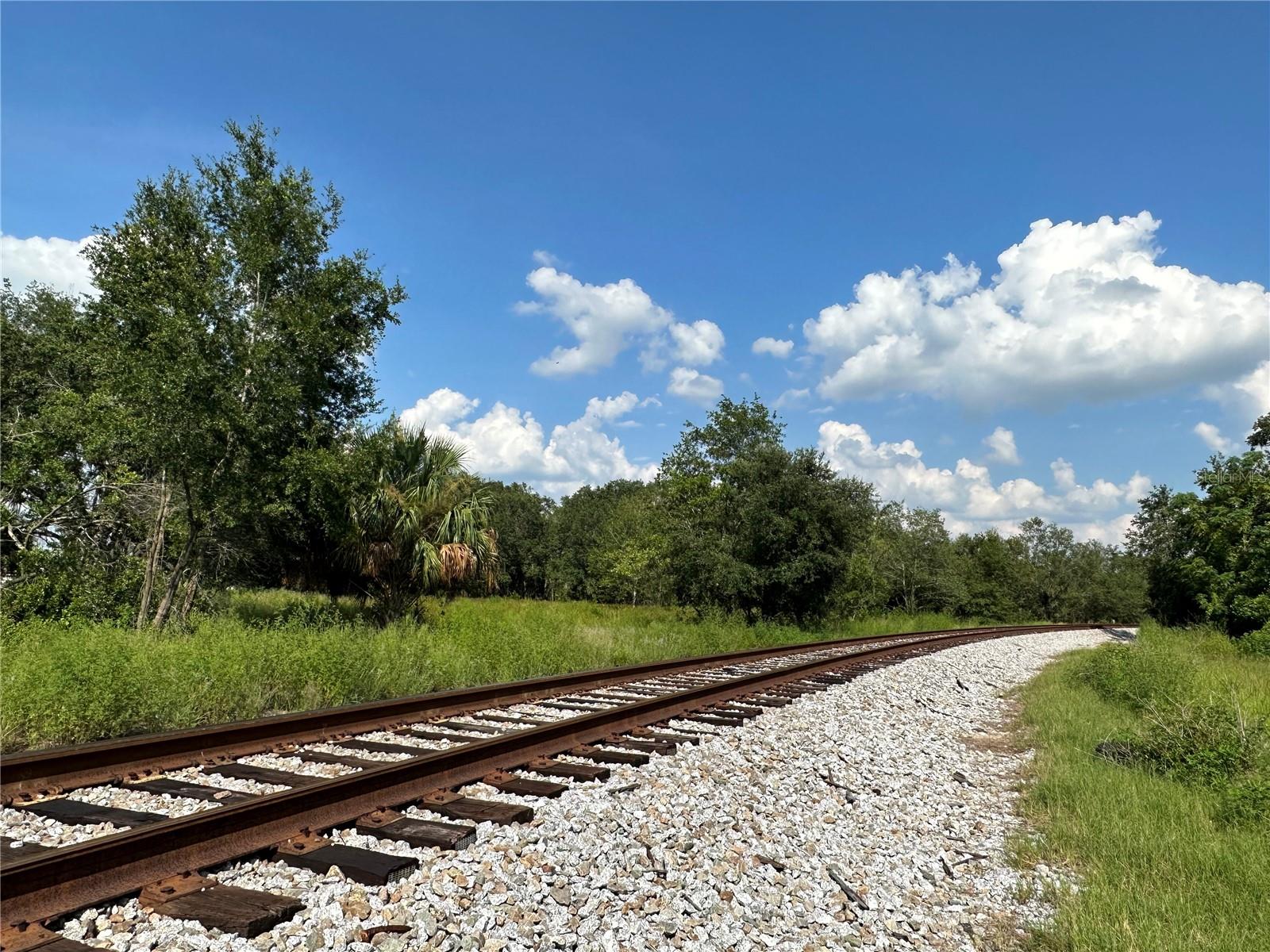 Are you looking for the perfect piece of land to invest, develop or start a new business venture? Look no further than this gorgeous 5.79 acre parcel in Mulberry, Florida!
Located in a peaceful, rural setting, this parcel offers plenty of room to spread out and enjoy the Florida sunshine. With over 250,000 square feet of land, you'll have ample space to develop or launch a small business.
This parcel is conveniently located just a short drive from downtown Mulberry, where you'll find a variety of shops, restaurants, and entertainment options. And with easy access to major highways, you'll be just a quick drive from all that the greater Tampa Bay area has to offer.
Due to the railroad tracks, contact CSX to apply for a crossing for cars and utilities.