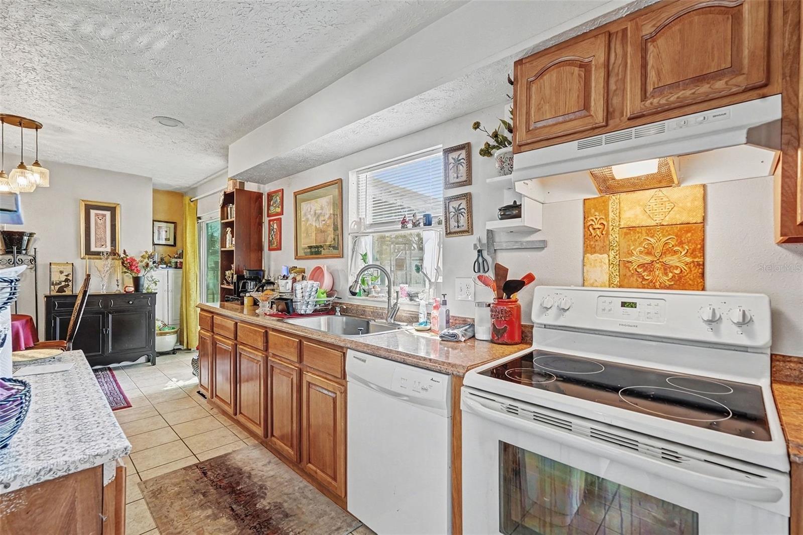 LOGAN GATE VILLAGE UNIT 1 - Residential