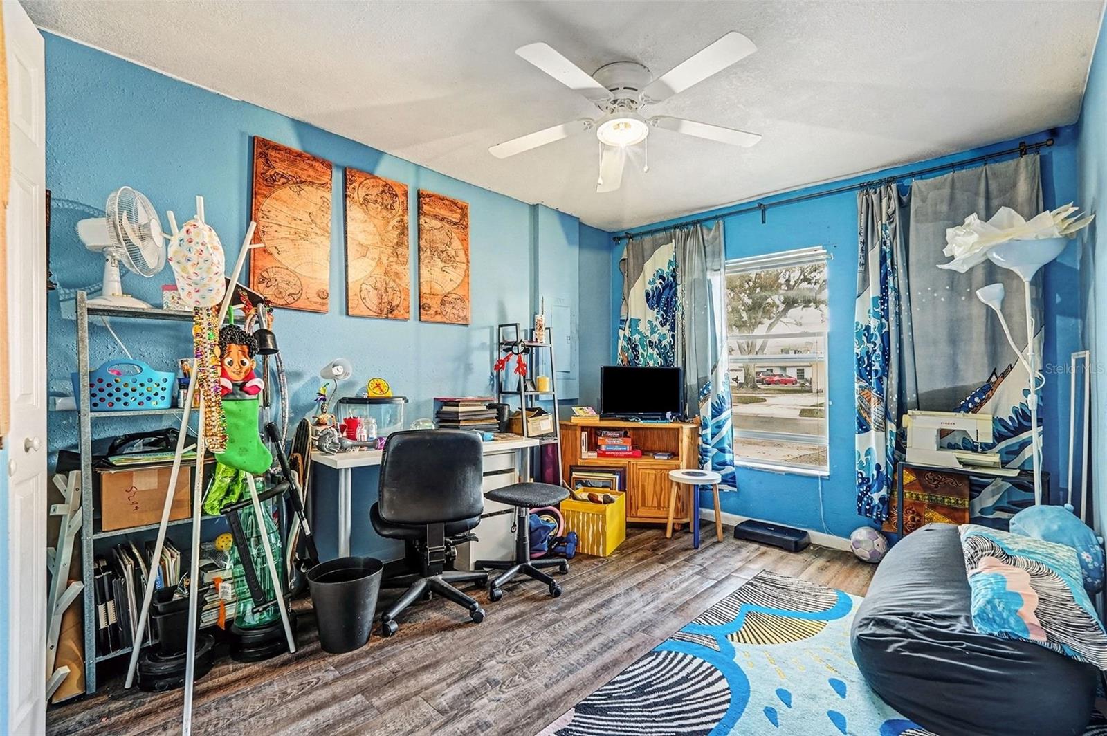 LOGAN GATE VILLAGE UNIT 1 - Residential